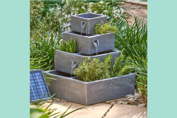 15 of the best solar water features for 2022