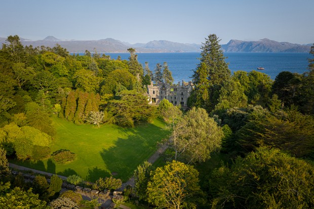 2-for-1 Gardens in the Highlands and Islands of Scotland to visit