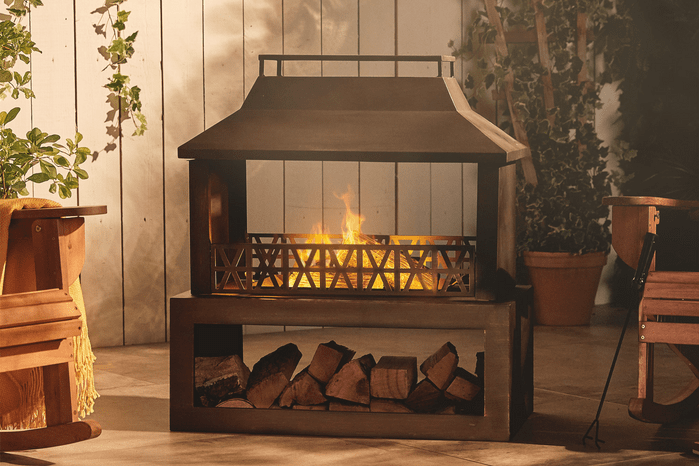 Vonhaus Outdoor Fireplace - BBC Gardeners' World Magazine